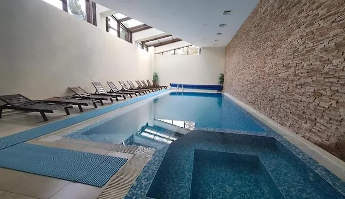 Aspen Golf And Spa, J006 *